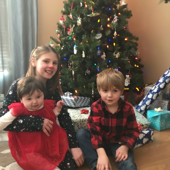 Meet your Posher, Katie - Picture 3 of 3